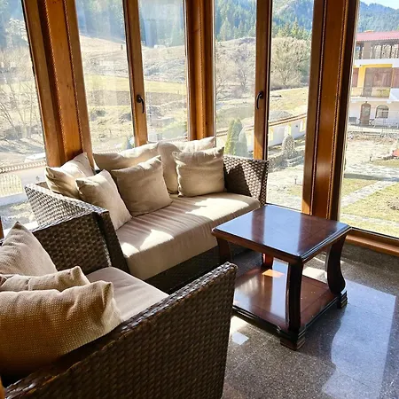 فندق Hills ترايغراد